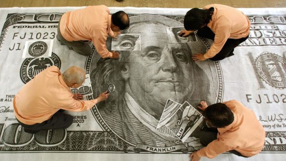 El dólar cayó más de dos pesos en la semana