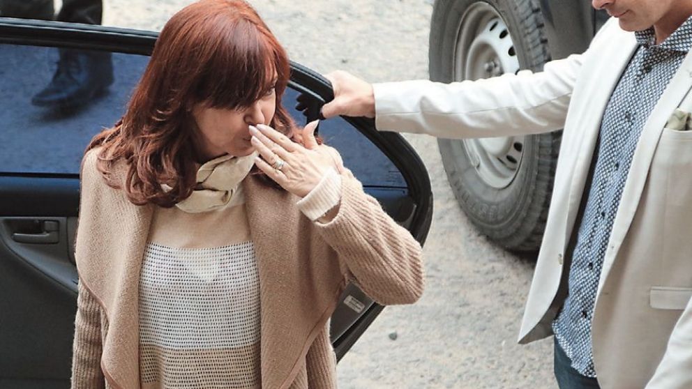 Cristina hab�a acusado al juez Bonadio de hostigamiento y cuestion� el allanamiento a su casa