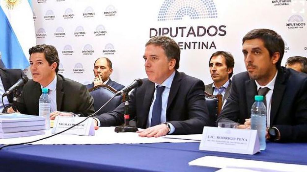 Dujovne presentó el presupuesto en Cámara de Diputados