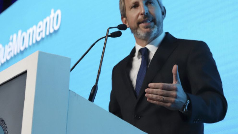 Frigerio confirmó que Dujovne irá el lunes a Diputados