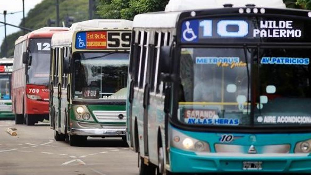 Esperan fuertes aumentos de las tarifas de transporte de todo el país
