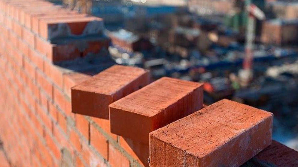 Construcción: la venta de materiales se desplomó 12% en agosto