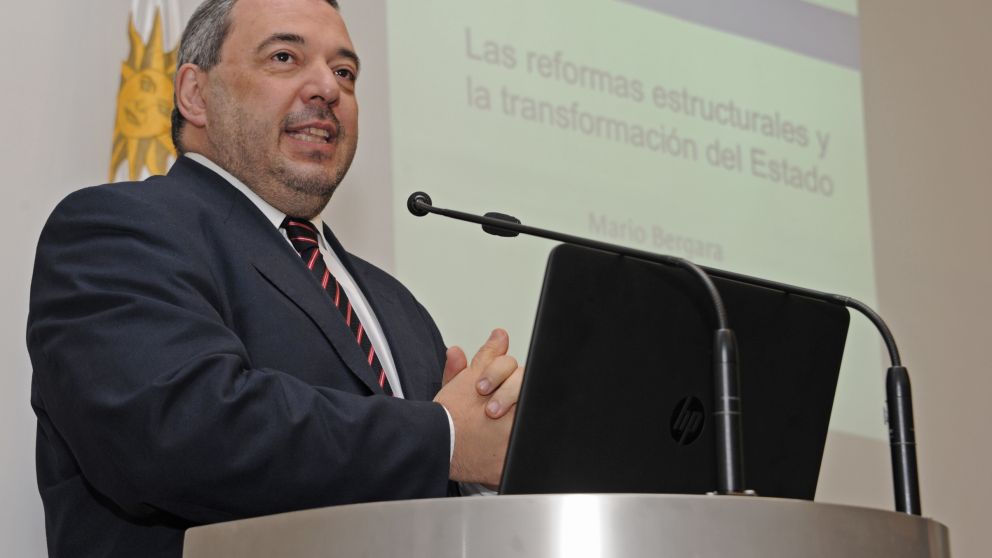 Uruguay defendió su política monetaria ante las devaluaciones en Argentina y Brasil