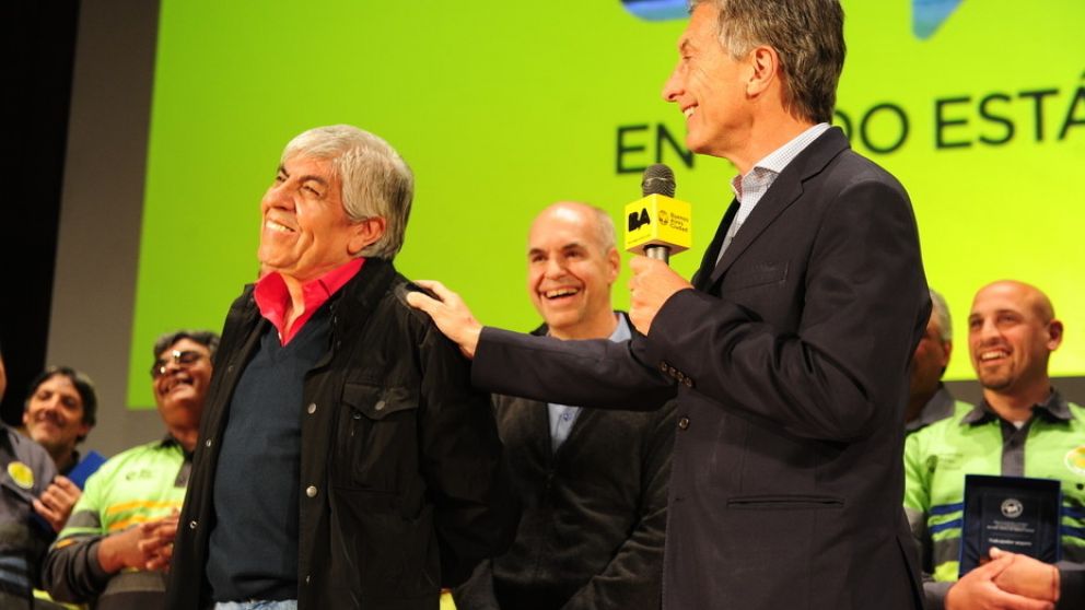 Moyano asegur� que Macri "est� muy inc�modo en la situaci�n que est�"