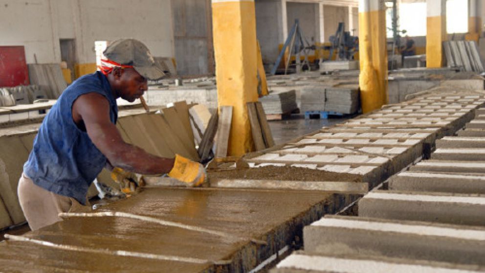 Reglamentaron la ley de Compre Argentino, clave para las pymes