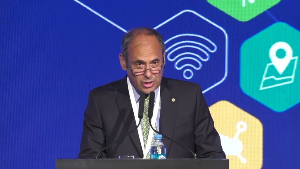 Queja de Ledesma por altas tasas de interés