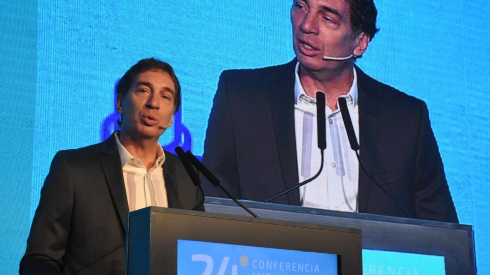 Santilli le pidi� a la industria que aporte para "sacar el pa�s adelante"