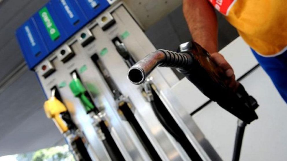 YPF había aumentado sus precios un 2,5% el sábado pasado