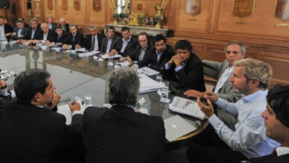 Frigerio participaría de la reunión con ministros provinciales