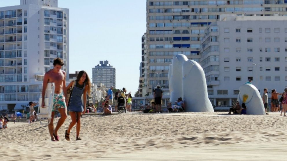 Preocupación en Uruguay por impacto de megadevaluación en Argentina