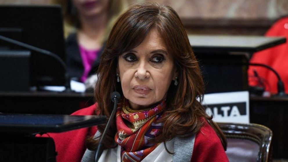 Cámara Federal ordenó indagatoria de Cristina por presunto lavado de dinero
