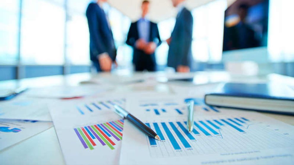 Economistas advierten que el anuncio de Macri no resuelve el problema financiero