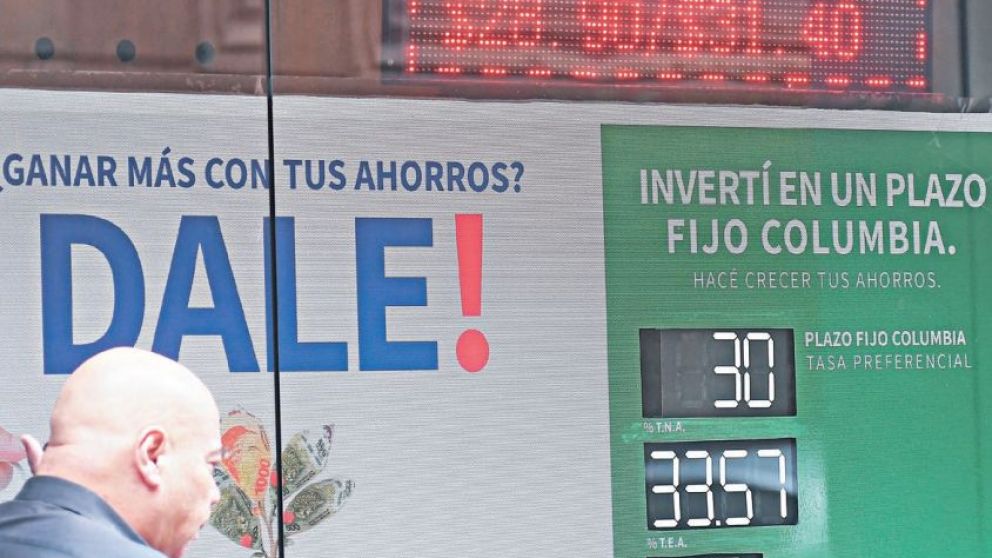 El tipo de cambio todavía no encuentra su techo y complica el escenario