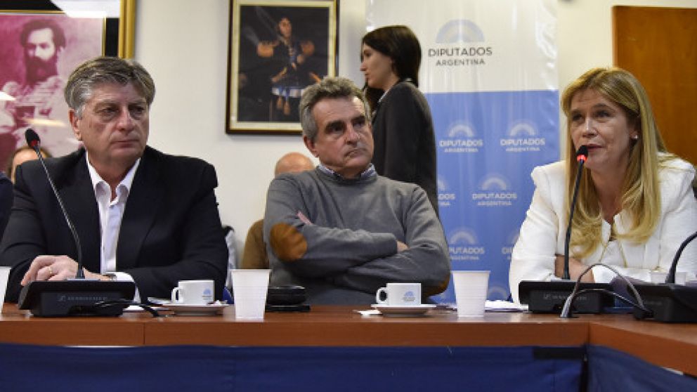 Magario dijo que deberían aumentar los fondos y no quitarlos