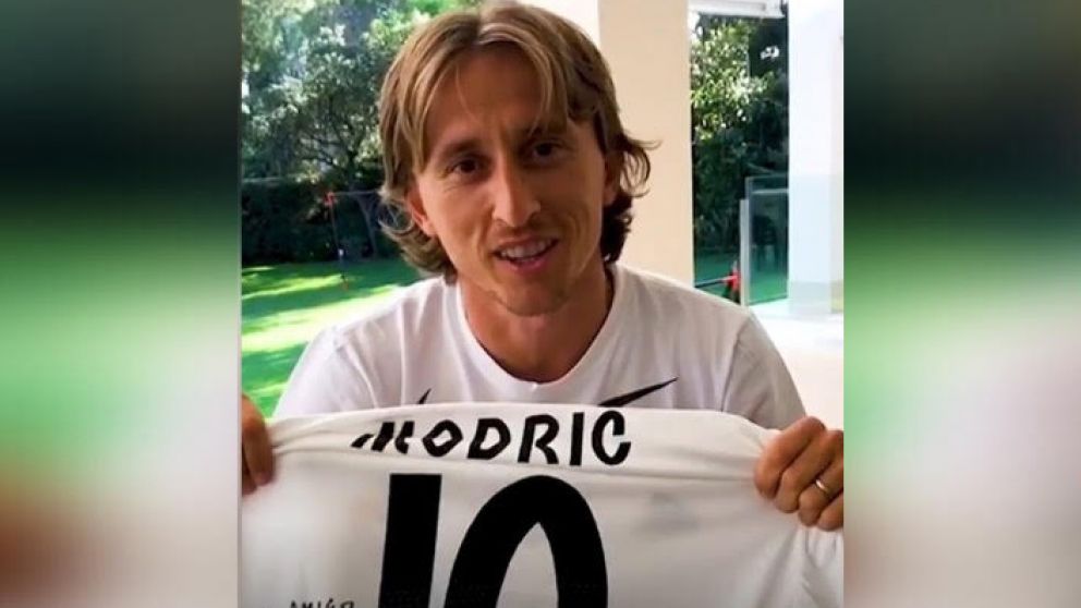 El Presidente recibió un saludo de Luka Modric por WhatsApp