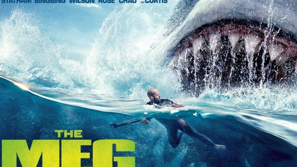 Tiburón gigante y héroe de acción en busca de diversión