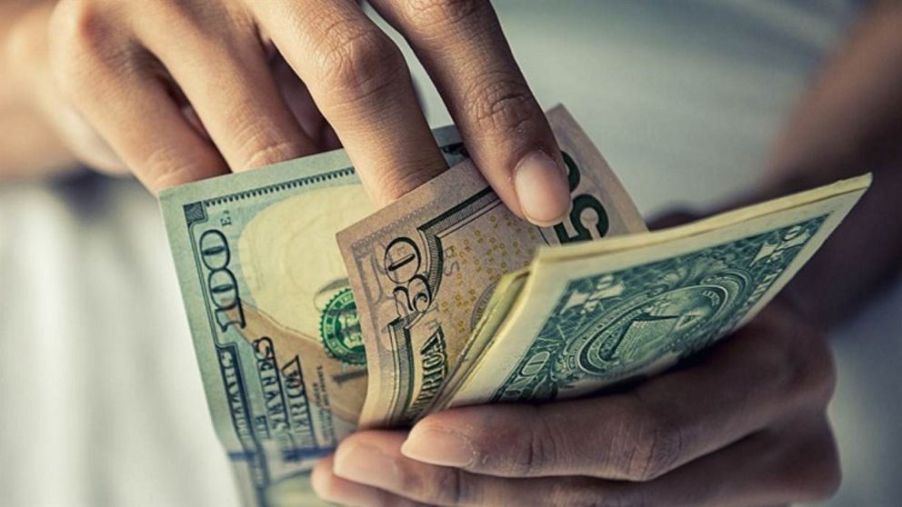 El Banco Central no pudo evitar una nueva suba del dólar, que cerró en $30,68