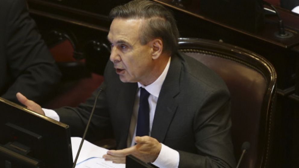 Pichetto: allanamientos sí, desafuero no