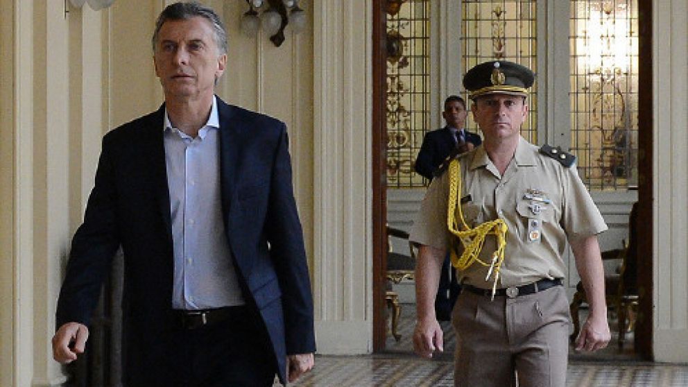 Ante las drásticas medidas, Macri pidió tranquilidad