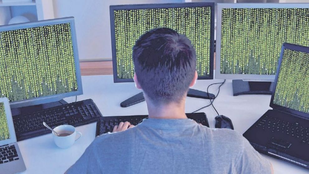 Un hacker puede cobrar desde u$s200 por cada tarjeta robada para ser utilizada