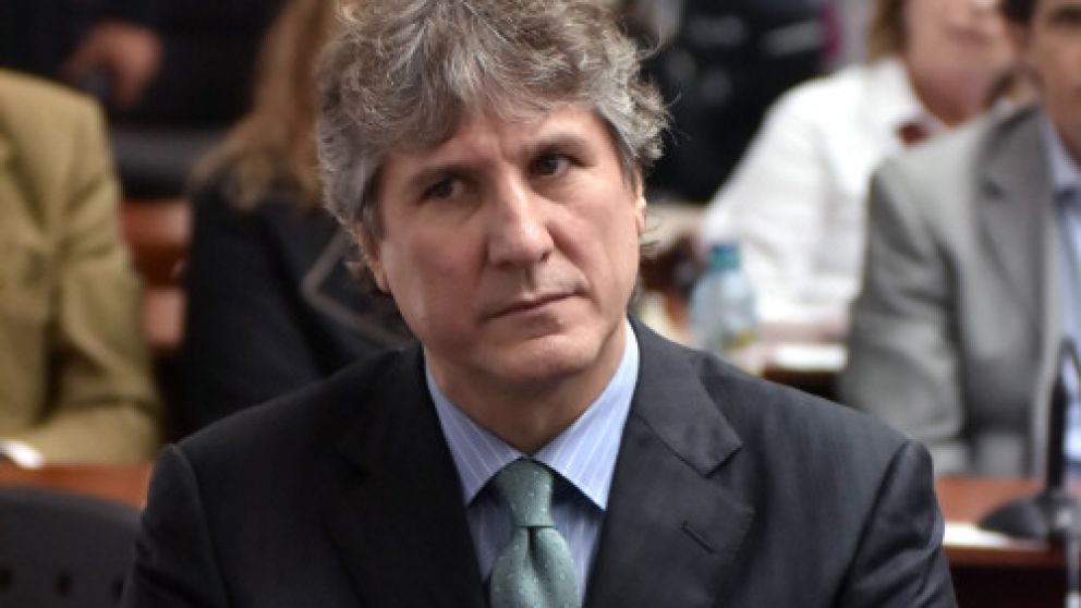 Boudou enfrenta pedidos de 5 y 6 años de prisión