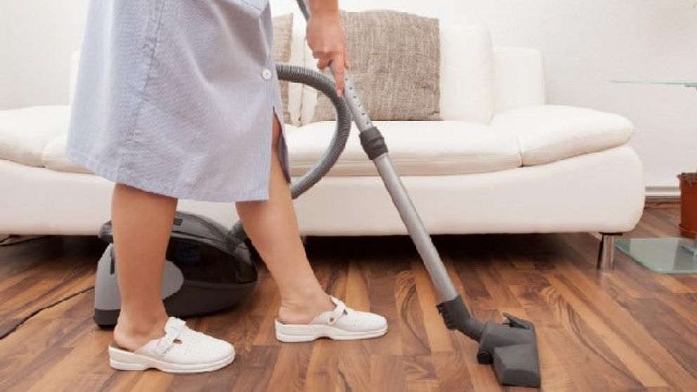 Aumentan 25% el sueldo de las empleadas domésticas