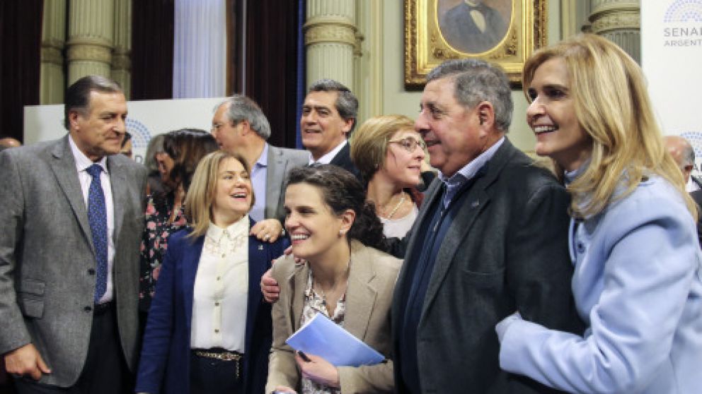 Ayer prevalecieron las sonrisas en el bando “celeste”