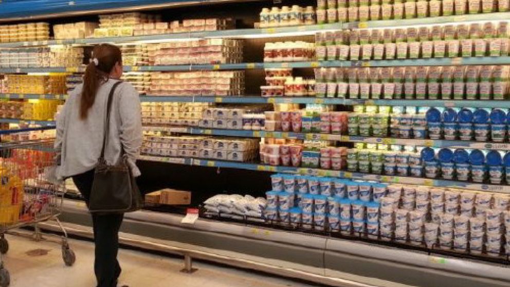 Los supermercados siguen con menos ventas interanuales y no ven una salida a la crisis