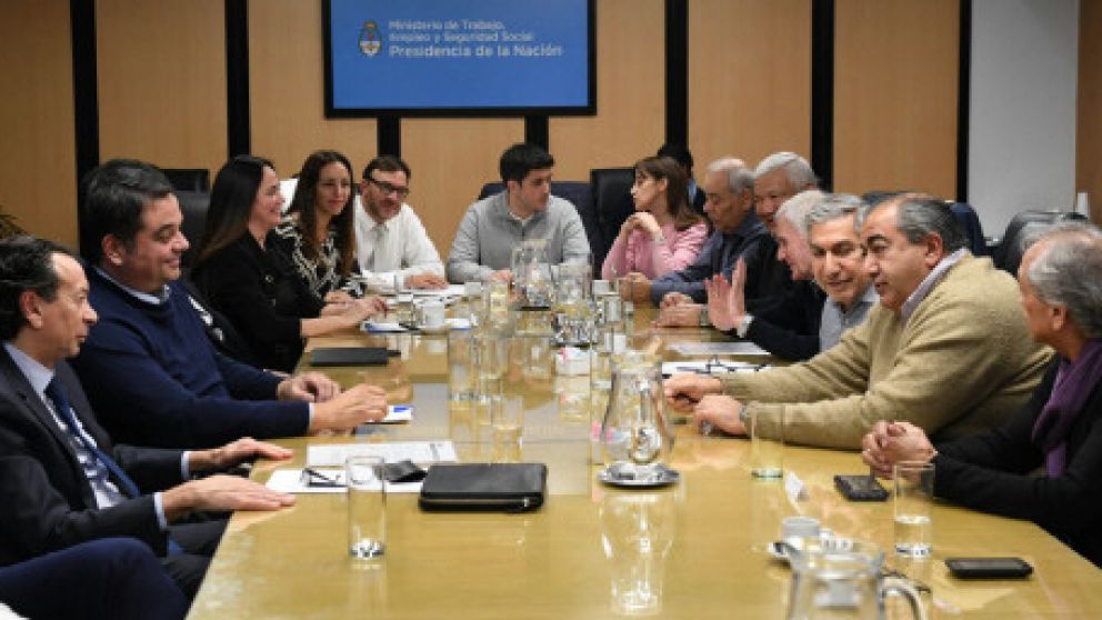Sica y Triaca enumeraron medidas de ayuda al sector