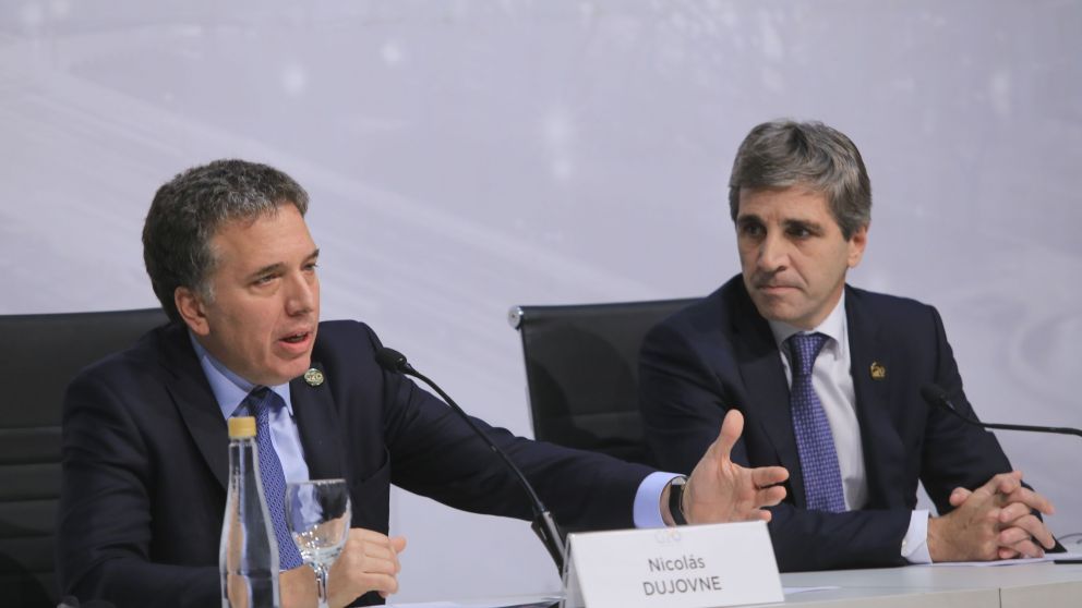 En medio de la guerra comercial entre EE.UU. y China, Dujovne llamó a "mantener vivo" al G20