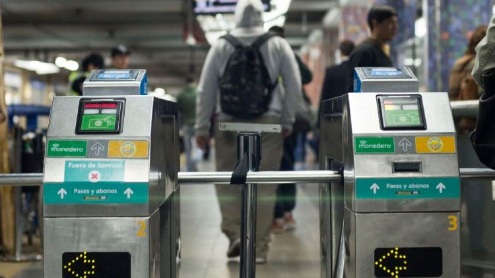 Las protestas en el subte seguirán mañana en la Línea B