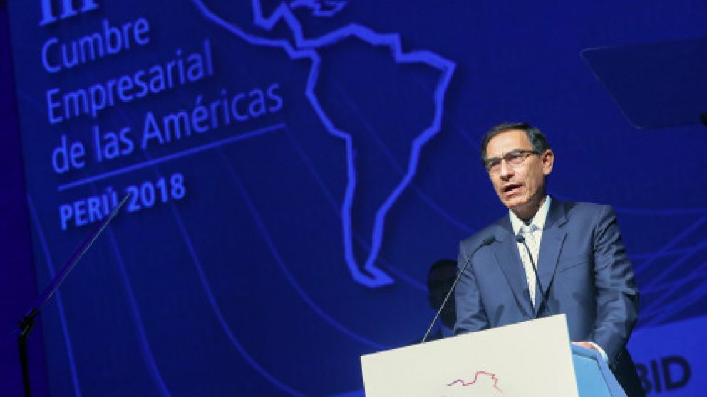 El presidente Vizcarra convocó al Congreso para el viernes