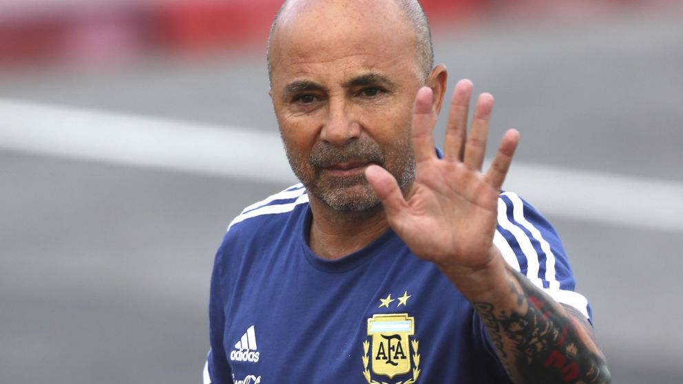 Tapia y Angelici le dijeron a�Sampaoli�que su ciclo "est� terminado"