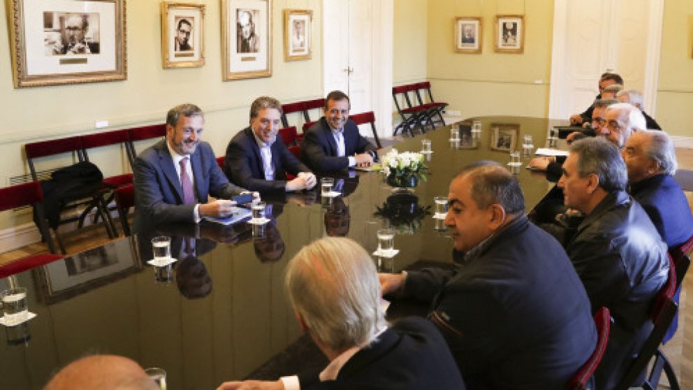 La cúpula de la central volverá mañana a la Rosada