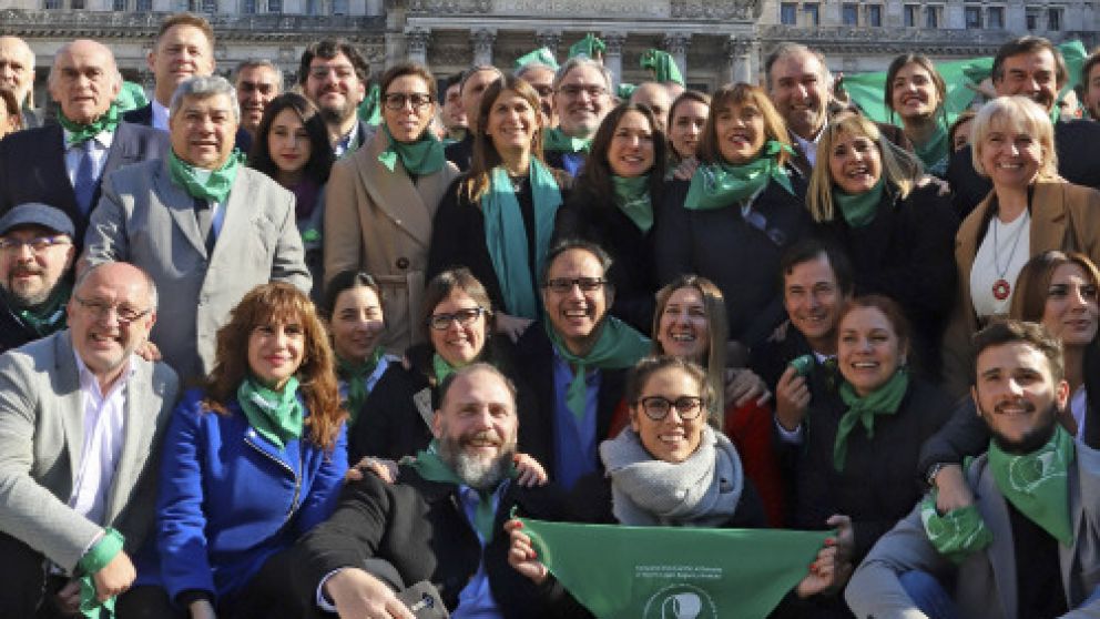 Funcionarios nacionales dieron apoyo a la iniciativa