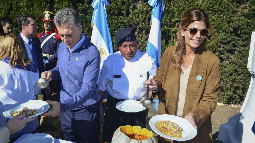 Macri dijo que los argentinos tienen que �ponerse de acuerdo� para �crecer y derrotar a la pobreza"