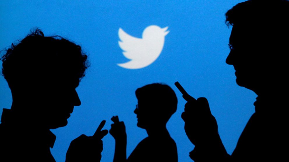 Dos de cada tres mensajes en Twitter son creados por "bots"