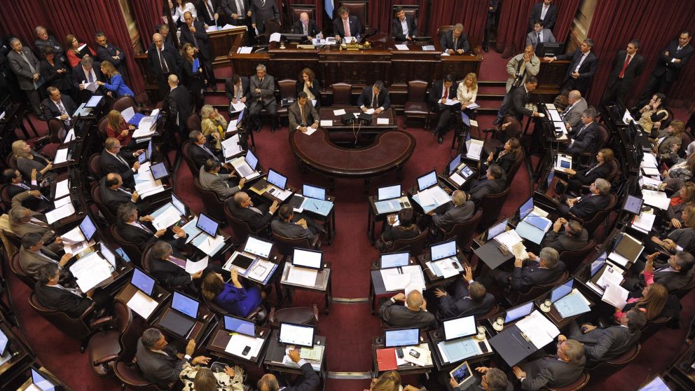 El Senado ya convocó un plenario para debatir la reforma laboral
