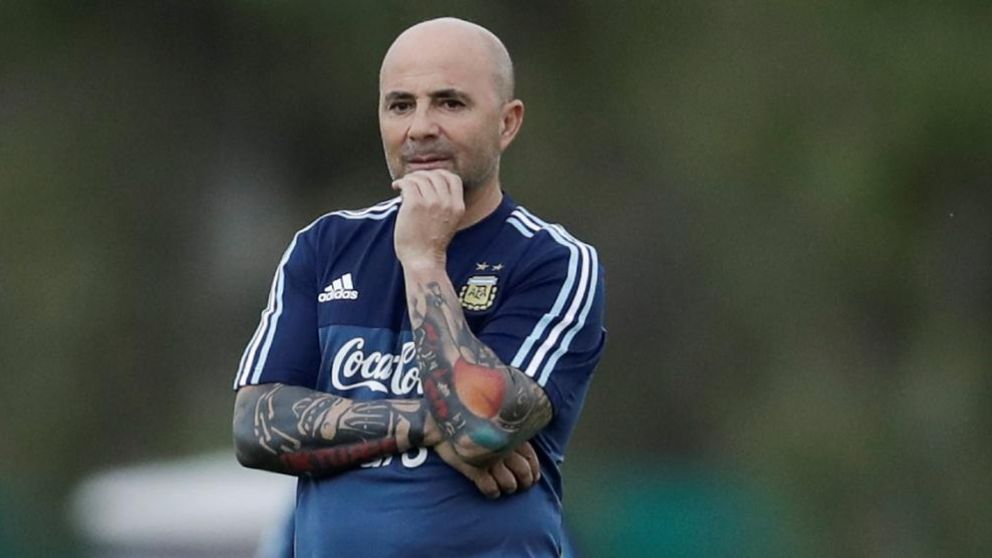 Los empates con Venezuela y Perú y las goleadas sufridas con Nigeria y España, cicatrices para el DT