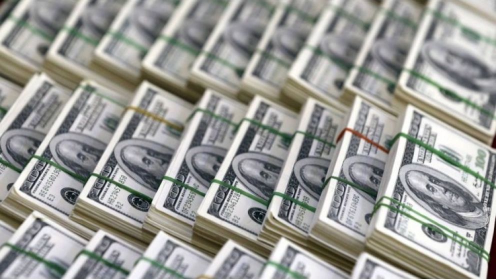 La deuda externa argentina cerró 2025 en USD 320.305 millones y subió al 49% del PBI según el INDEC