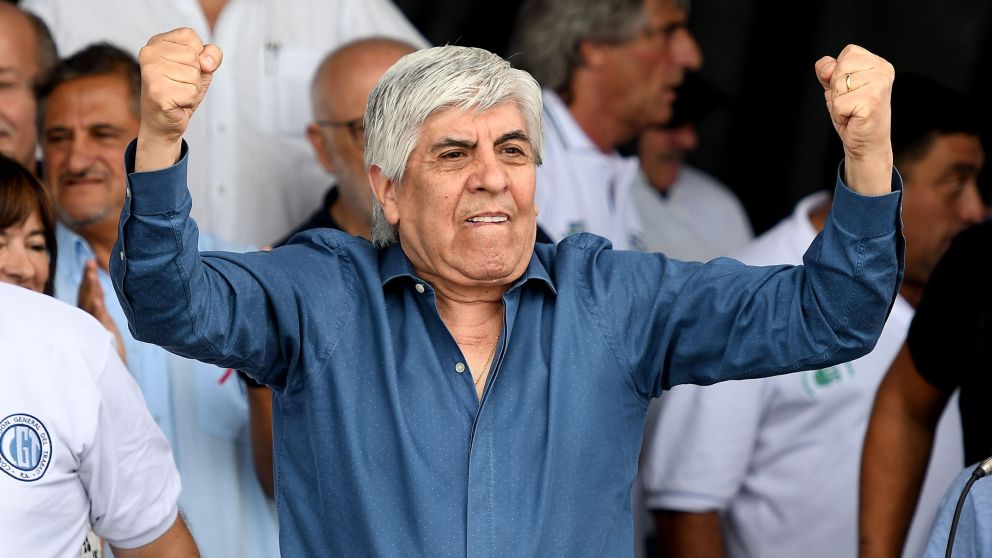 Moyano asegur� que est� dispuesto a reunirse con Macri