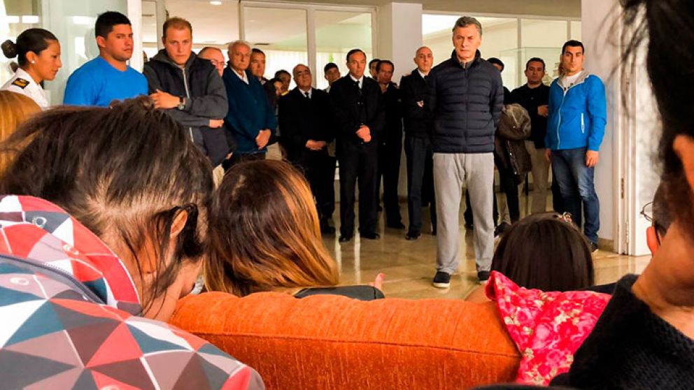 El Presidente está reunido con familiares del ARA San Juan