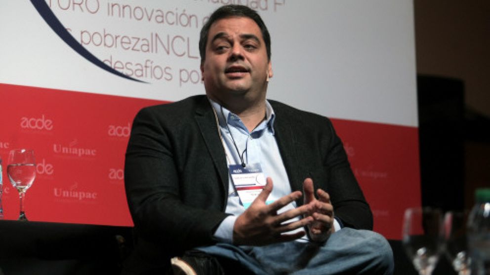 El Gobierno reconoce que sólo con paritarias bajas podrá llegar a la meta de inflación del 15%