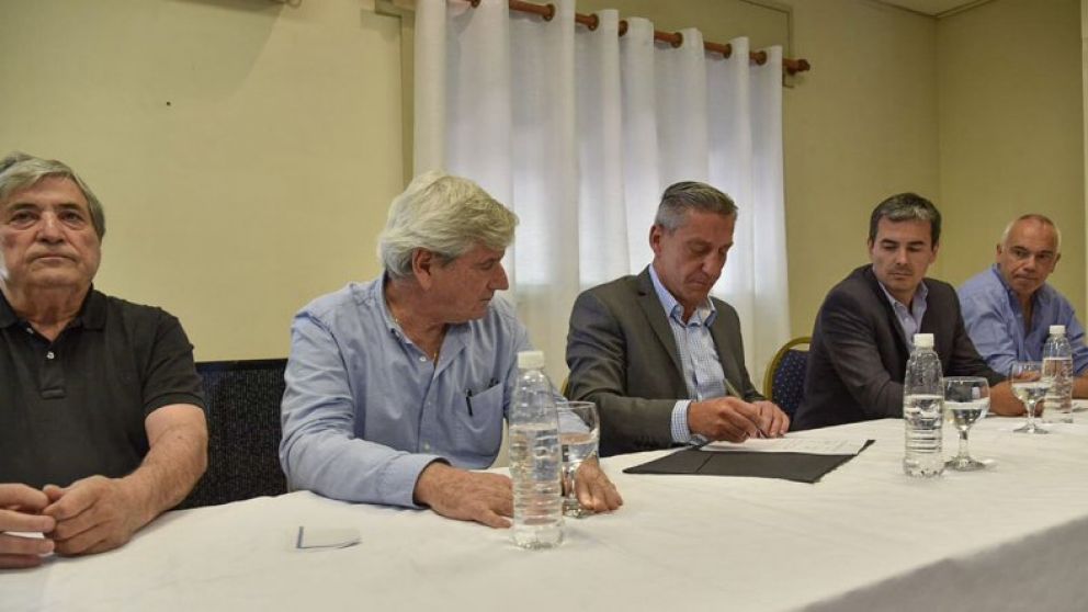 Chubut, sin fondos para pagar su deuda