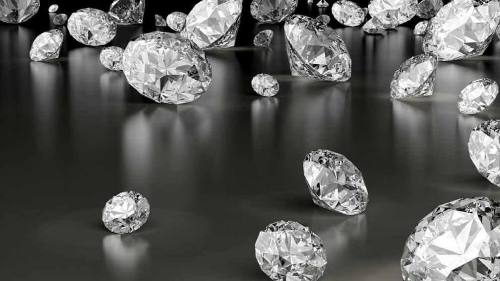 Los diamantes pierden brillo