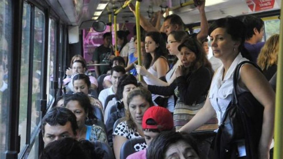 El boleto mínimo de colectivos pasará de 6 a 8 pesos en febrero