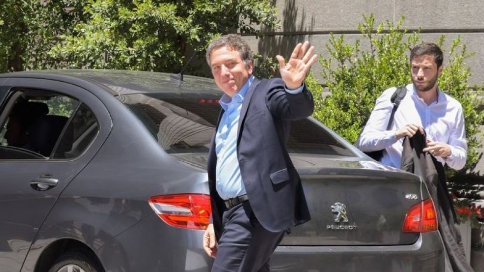 El ministro Dujovne el viernes cuando se seguía negociando cómo destrabar las leyes