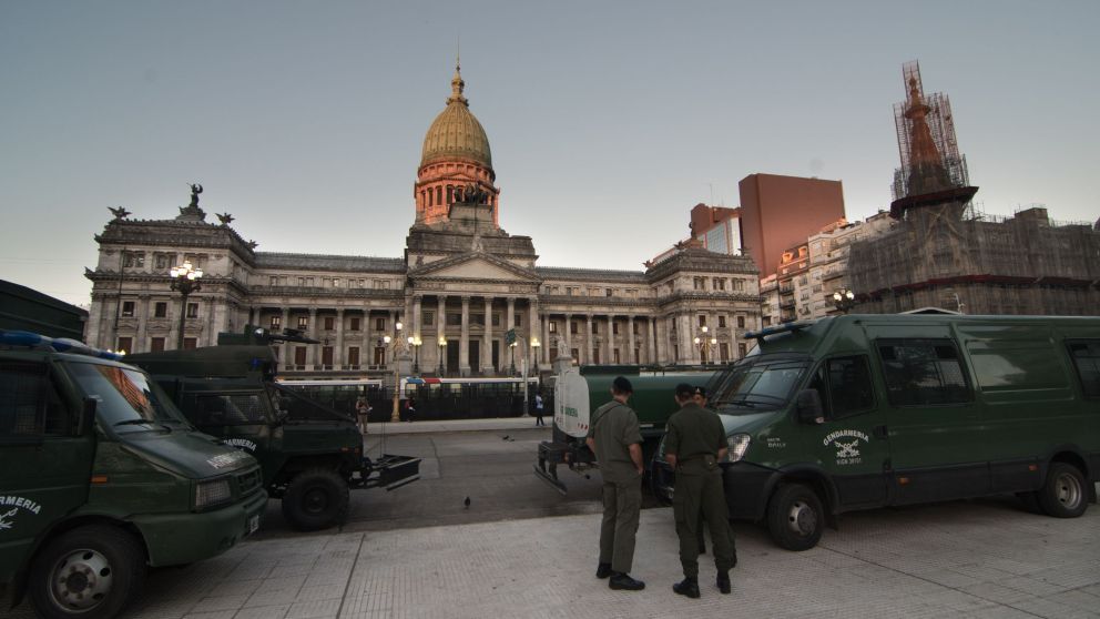 La Policía Federal forzó el ingreso al despacho, que estaba con la puerta cerrada.