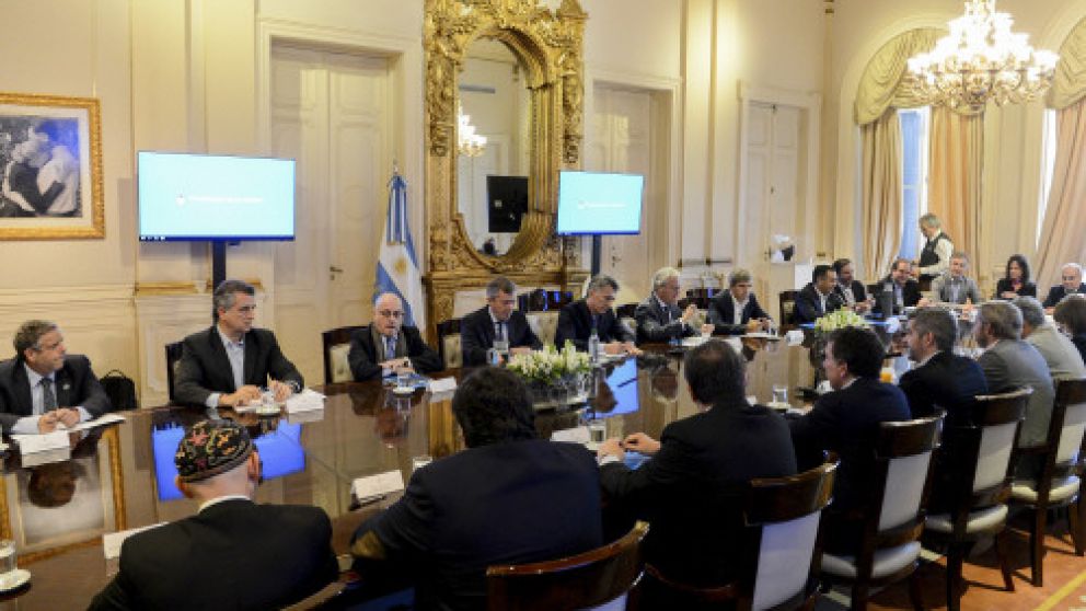 Macri encabezó una reunión de Gabinete que distó de ser tranquila