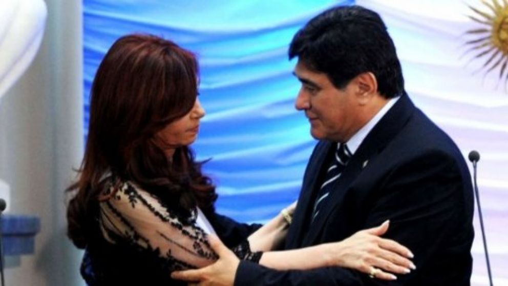 Cristina y otros ex funcionarios fueron embargados por $50 millones